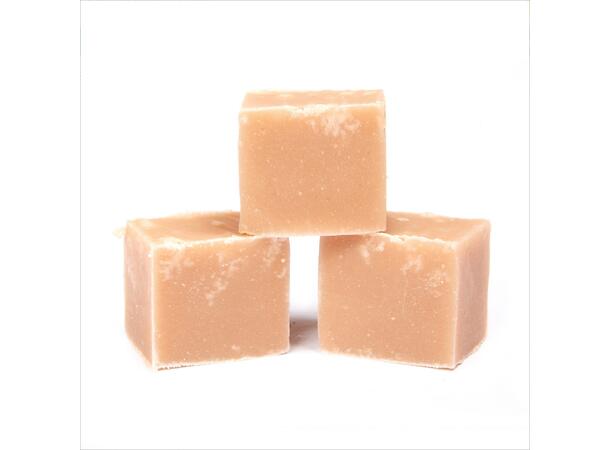 The Fudge Factory White Chocolate & Cranberry Fudge 2kg 
