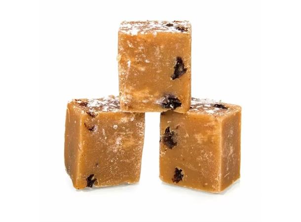 THE FUDGE FACTORY MINCE PIE FUDGE 2KG 